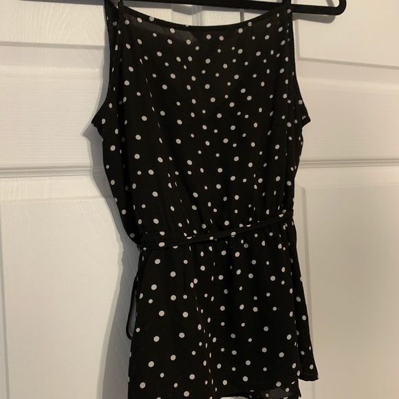 BB DAKOTA Ruffle Tank Top - Picture 4 of 4